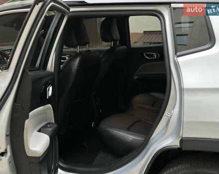 Сірий Джип Compass, об'ємом двигуна 2 л та пробігом 25 тис. км за 24000 $, фото 17 на Automoto.ua