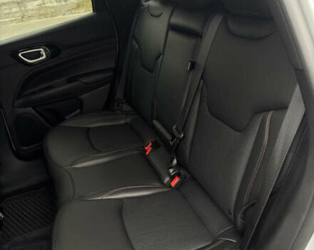 Сірий Джип Compass, об'ємом двигуна 2 л та пробігом 5 тис. км за 25500 $, фото 19 на Automoto.ua