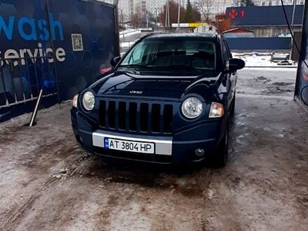 Серый Джип Компас, объемом двигателя 2 л и пробегом 320 тыс. км за 4000 $, фото 1 на Automoto.ua