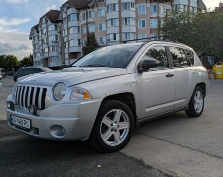 Сірий Джип Compass, об'ємом двигуна 2.4 л та пробігом 212 тис. км за 4991 $, фото 1 на Automoto.ua