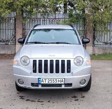 Серый Джип Компас, объемом двигателя 2.36 л и пробегом 133 тыс. км за 7888 $, фото 1 на Automoto.ua