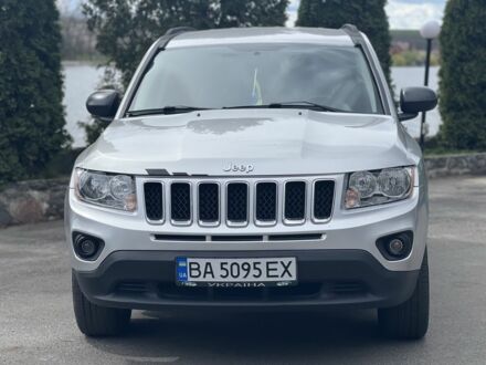 Сірий Джип Compass, об'ємом двигуна 2.4 л та пробігом 145 тис. км за 10000 $, фото 1 на Automoto.ua