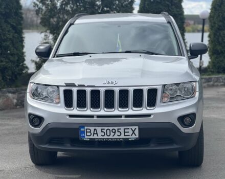 Сірий Джип Compass, об'ємом двигуна 2.4 л та пробігом 145 тис. км за 10000 $, фото 1 на Automoto.ua