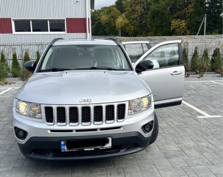 Сірий Джип Compass, об'ємом двигуна 2 л та пробігом 220 тис. км за 9500 $, фото 1 на Automoto.ua