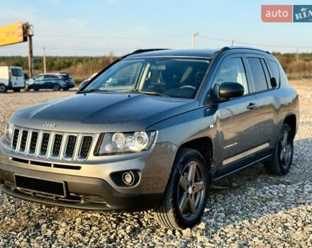 Серый Джип Компас, объемом двигателя 2.36 л и пробегом 233 тыс. км за 8999 $, фото 1 на Automoto.ua