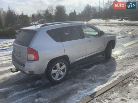 Сірий Джип Compass, об'ємом двигуна 2.14 л та пробігом 213 тис. км за 11000 $, фото 1 на Automoto.ua