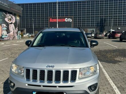 Сірий Джип Compass, об'ємом двигуна 2.2 л та пробігом 180 тис. км за 9700 $, фото 1 на Automoto.ua