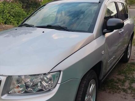 Серый Джип Компас, объемом двигателя 2.14 л и пробегом 260 тыс. км за 10000 $, фото 1 на Automoto.ua