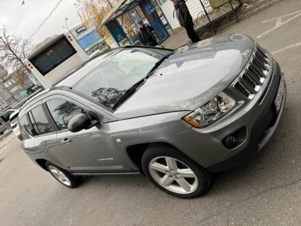 Сірий Джип Compass, об'ємом двигуна 2.1 л та пробігом 237 тис. км за 10500 $, фото 1 на Automoto.ua