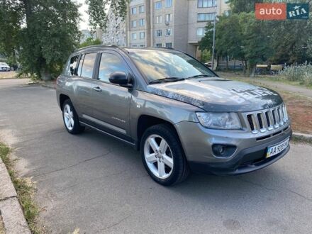 Сірий Джип Compass, об'ємом двигуна 2.36 л та пробігом 186 тис. км за 10000 $, фото 1 на Automoto.ua