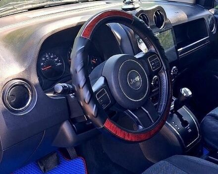 Сірий Джип Compass, об'ємом двигуна 2.4 л та пробігом 230 тис. км за 10000 $, фото 1 на Automoto.ua