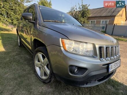 Джип Компас 2013 в Киеве на Automoto.ua Серый Джип Компас, объемом двигателя 2.36 л и пробегом 183 тыс. км за 9500 $, фото 1 на Automoto.ua