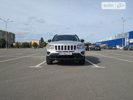 Джип Compass 2013 у Каменце-Подольском на Automoto.ua Сірий Джип Compass, об'ємом двигуна 2.36 л та пробігом 171 тис. км за 9200 $, фото 1 на Automoto.ua
