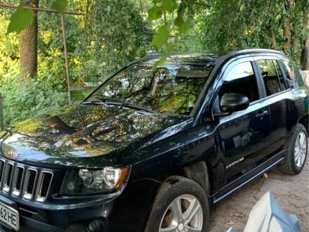 Джип Компас 2013 в Житомире на Automoto.ua Серый Джип Компас, объемом двигателя 2.4 л и пробегом 208 тыс. км за 9600 $, фото 1 на Automoto.ua