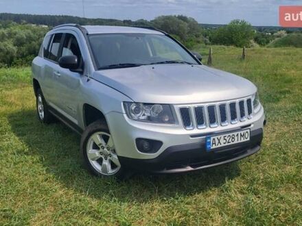 Джип Compass 2013 у Харкові на Automoto.ua Сірий Джип Compass, об'ємом двигуна 2 л та пробігом 120 тис. км за 9311 $, фото 1 на Automoto.ua