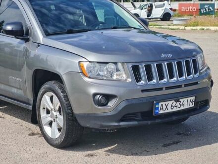 Джип Компас 2013 в Киеве на Automoto.ua Серый Джип Компас, объемом двигателя 2.36 л и пробегом 186 тыс. км за 8800 $, фото 1 на Automoto.ua
