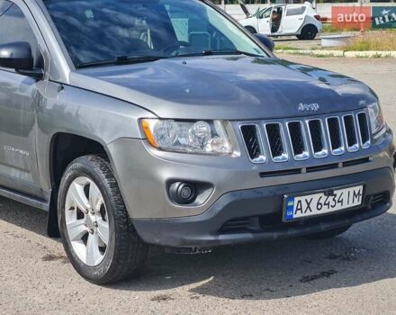 Серый Джип Компас, объемом двигателя 2.36 л и пробегом 186 тыс. км за 8800 $, фото 1 на Automoto.ua