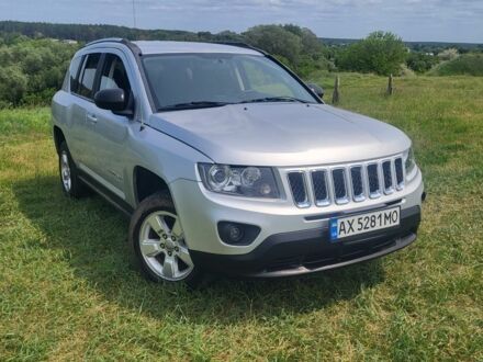Джип Compass 2013 у Купянске на Automoto.ua Сірий Джип Compass, об'ємом двигуна 2 л та пробігом 120 тис. км за 10000 $, фото 1 на Automoto.ua