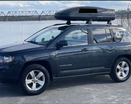 Сірий Джип Compass, об'ємом двигуна 2.4 л та пробігом 197 тис. км за 10500 $, фото 1 на Automoto.ua