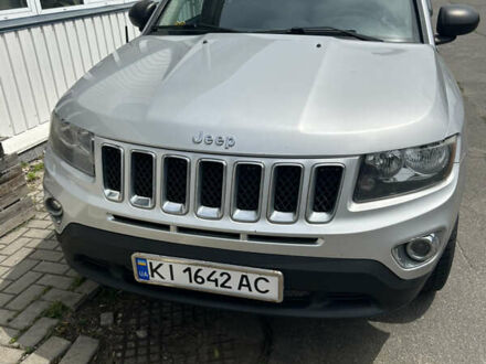 Серый Джип Компас, объемом двигателя 2.4 л и пробегом 240 тыс. км за 10000 $, фото 1 на Automoto.ua