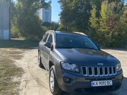Сірий Джип Compass, об'ємом двигуна 2.36 л та пробігом 264 тис. км за 8000 $, фото 1 на Automoto.ua