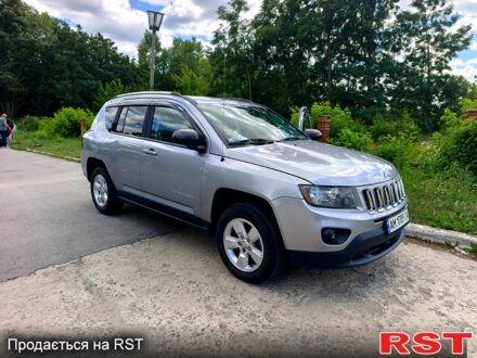 Сірий Джип Compass, об'ємом двигуна 2 л та пробігом 255 тис. км за 8200 $, фото 1 на Automoto.ua