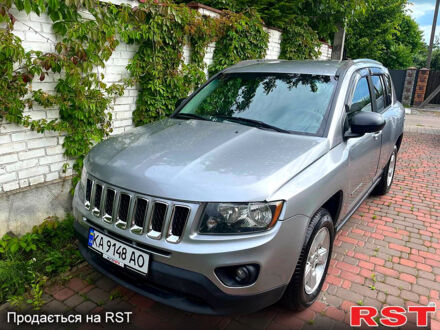 Серый Джип Компас, объемом двигателя 2 л и пробегом 150 тыс. км за 9300 $, фото 1 на Automoto.ua