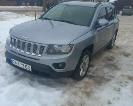 Серый Джип Компас, объемом двигателя 2.36 л и пробегом 300 тыс. км за 8900 $, фото 1 на Automoto.ua