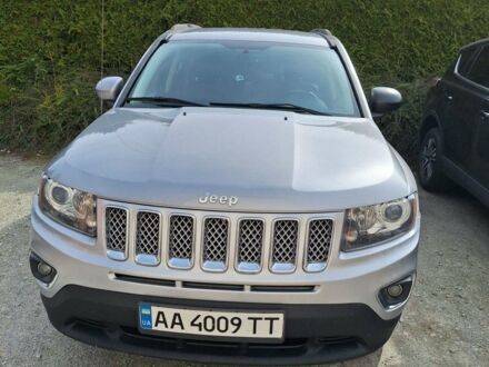 Сірий Джип Compass, об'ємом двигуна 2.4 л та пробігом 192 тис. км за 10414 $, фото 1 на Automoto.ua