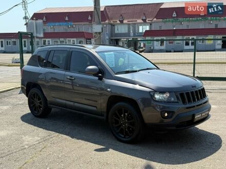 Сірий Джип Compass, об'ємом двигуна 2.14 л та пробігом 239 тис. км за 10990 $, фото 1 на Automoto.ua