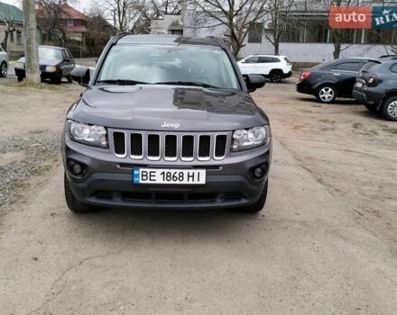Серый Джип Компас, объемом двигателя 2.4 л и пробегом 155 тыс. км за 9800 $, фото 1 на Automoto.ua