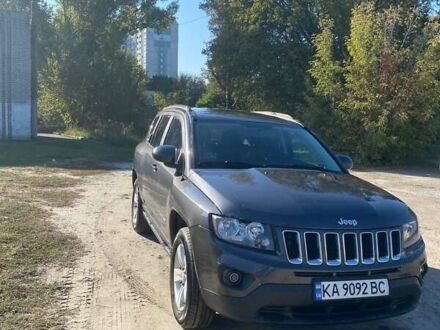 Серый Джип Компас, объемом двигателя 2.36 л и пробегом 264 тыс. км за 9800 $, фото 1 на Automoto.ua