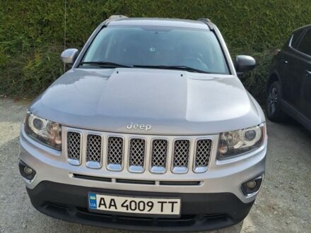 Сірий Джип Compass, об'ємом двигуна 2.4 л та пробігом 192 тис. км за 10499 $, фото 1 на Automoto.ua