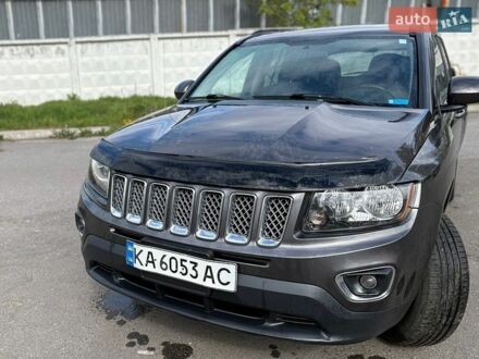 Серый Джип Компас, объемом двигателя 2.36 л и пробегом 162 тыс. км за 11200 $, фото 1 на Automoto.ua