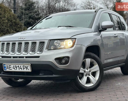 Серый Джип Компас, объемом двигателя 2.36 л и пробегом 240 тыс. км за 10500 $, фото 1 на Automoto.ua
