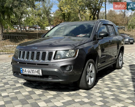 Сірий Джип Compass, об'ємом двигуна 2 л та пробігом 131 тис. км за 9300 $, фото 1 на Automoto.ua