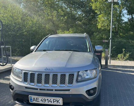 Серый Джип Компас, объемом двигателя 2.36 л и пробегом 240 тыс. км за 9600 $, фото 1 на Automoto.ua