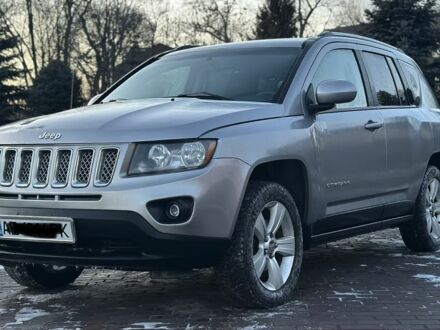 Сірий Джип Compass, об'ємом двигуна 2.4 л та пробігом 240 тис. км за 9999 $, фото 1 на Automoto.ua