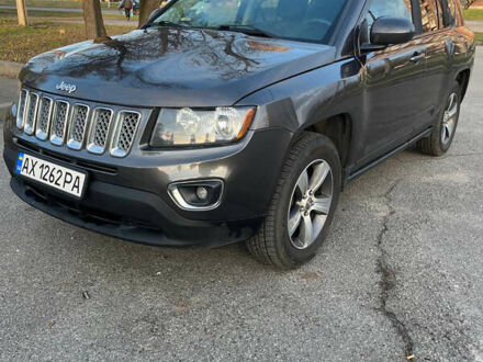 Сірий Джип Compass, об'ємом двигуна 2.4 л та пробігом 120 тис. км за 11700 $, фото 1 на Automoto.ua