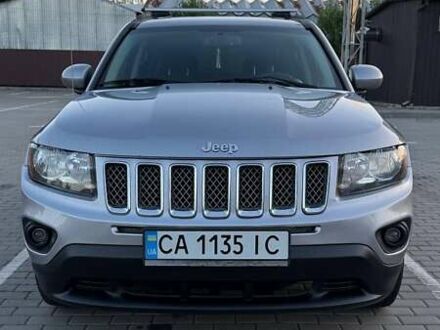 Джип Компас 2016 в Черкассах на Automoto.ua Серый Джип Компас, объемом двигателя 2.36 л и пробегом 160 тыс. км за 10500 $, фото 1 на Automoto.ua