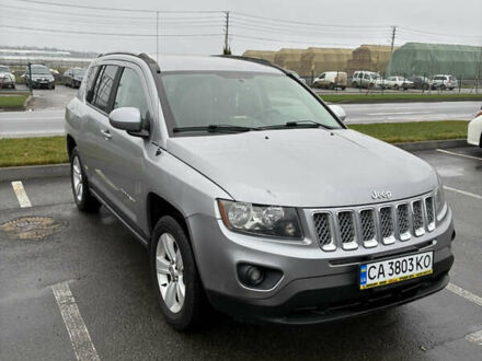 Серый Джип Компас, объемом двигателя 2.36 л и пробегом 222 тыс. км за 9999 $, фото 1 на Automoto.ua