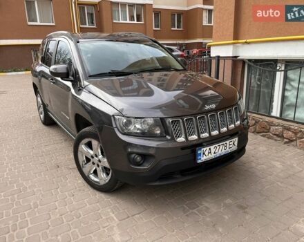 Сірий Джип Compass, об'ємом двигуна 2.4 л та пробігом 137 тис. км за 10000 $, фото 1 на Automoto.ua