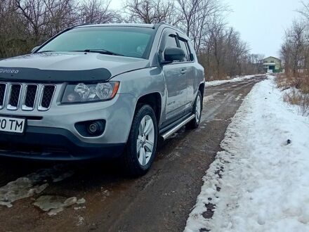 Серый Джип Компас, объемом двигателя 2 л и пробегом 100 тыс. км за 8500 $, фото 1 на Automoto.ua