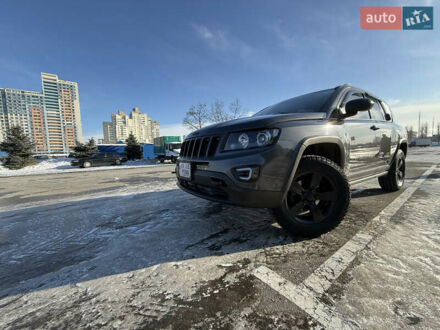 Серый Джип Компас, объемом двигателя 2.36 л и пробегом 128 тыс. км за 11000 $, фото 1 на Automoto.ua