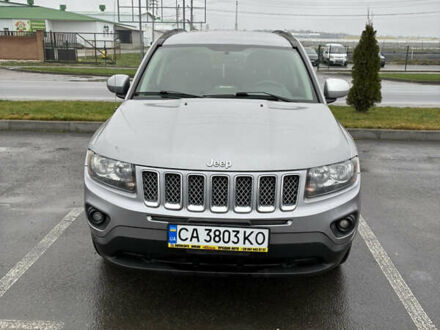 Серый Джип Компас, объемом двигателя 2.36 л и пробегом 189 тыс. км за 10700 $, фото 1 на Automoto.ua