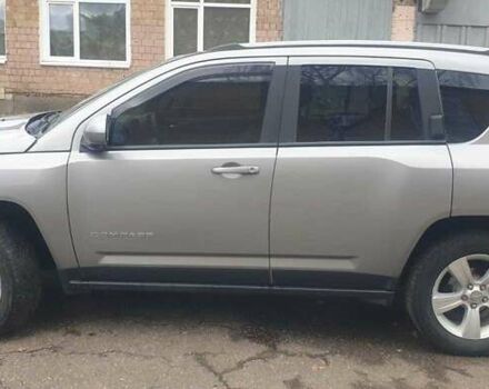 Серый Джип Компас, объемом двигателя 2.36 л и пробегом 140 тыс. км за 10555 $, фото 1 на Automoto.ua