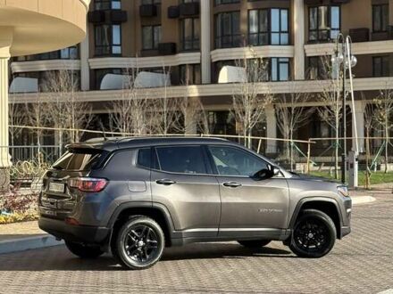 Серый Джип Компас, объемом двигателя 2.36 л и пробегом 100 тыс. км за 14700 $, фото 1 на Automoto.ua