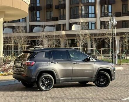 Серый Джип Компас, объемом двигателя 2.36 л и пробегом 100 тыс. км за 14700 $, фото 1 на Automoto.ua