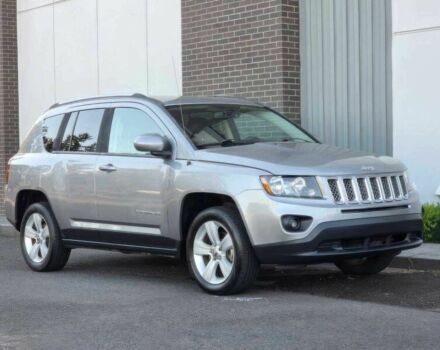 Сірий Джип Compass, об'ємом двигуна 2.4 л та пробігом 58 тис. км за 5600 $, фото 1 на Automoto.ua