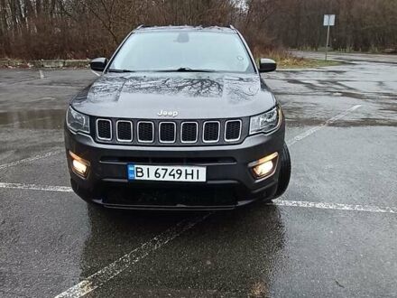 Джип Compass 2017 у Полтаві на Automoto.ua Сірий Джип Compass, об'ємом двигуна 2.4 л та пробігом 149 тис. км за 16785 $, фото 1 на Automoto.ua